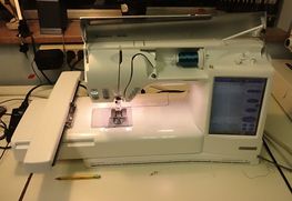 Embroidery Machine - Husqvarna Designer Se - I3detroit